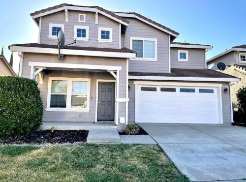 Beautiful West Sacramento Home