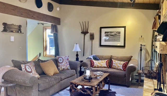 BEAUTIFUL WEST VAIL TOWNHOME