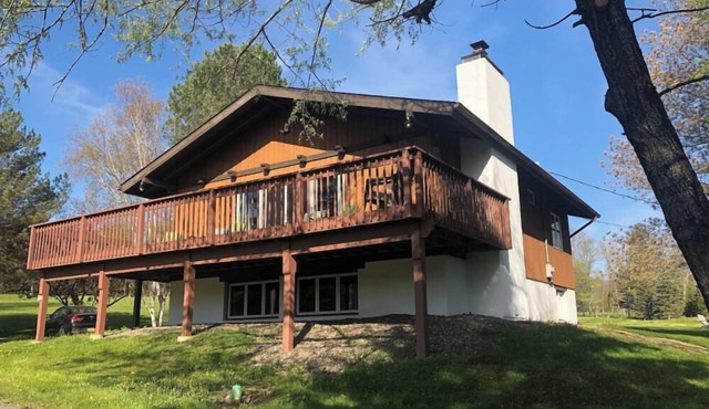 Beautiful Windham Chalet 2 minutes to Town and the Mountain