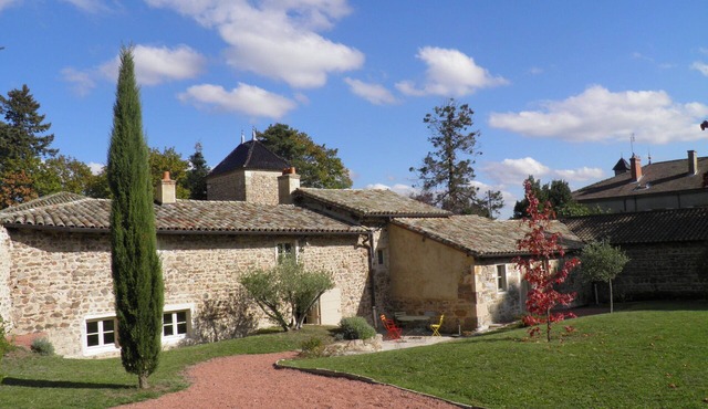 Beautiful winegrower's house in the heart of Beaujolais