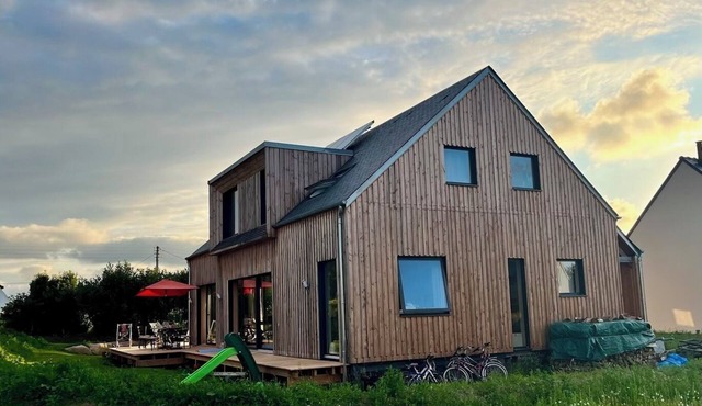 Beautiful wooden house 1 km from the coast