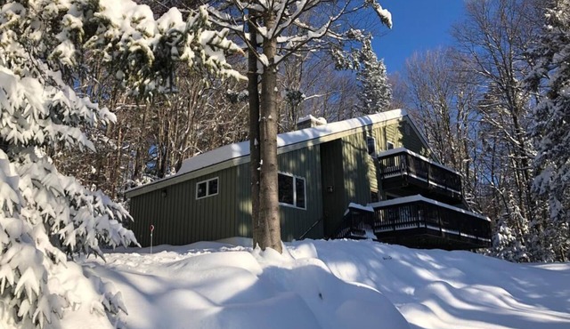 Beautiful year round location!