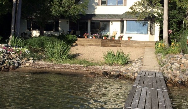 Beautiful Year Round House On Sunset Side Of Elk Lake.