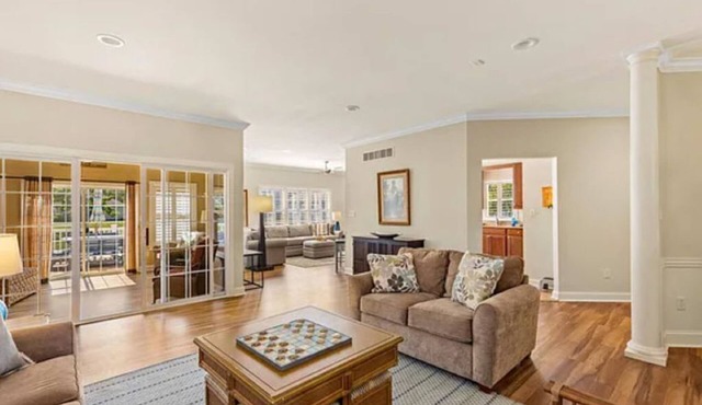 Beautifull 3 Bedrooms Ranch. Make Rehoboth Beach your next getaway!