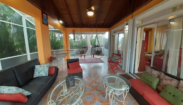 Beautifull and quiet lakefront home, Lake Osborne, pet friendly