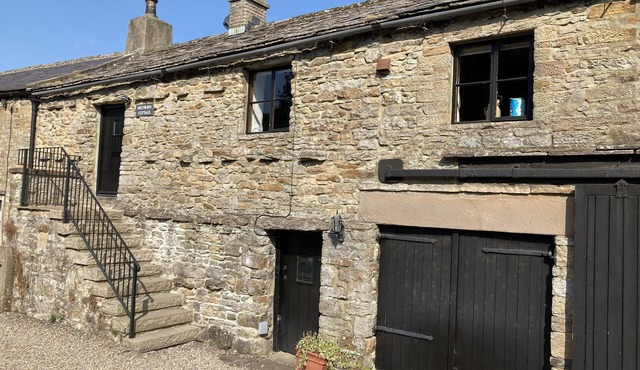 Beautifully Converted Barn With Stunning Views near Aysgarth