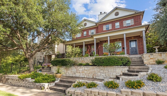 Beautifully Appointed Home in the Heart of Fort Worth!