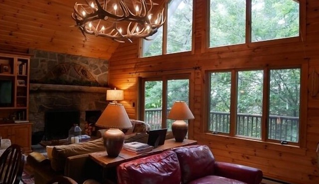 Beautifully appointed Bromley Dorset House Townhome