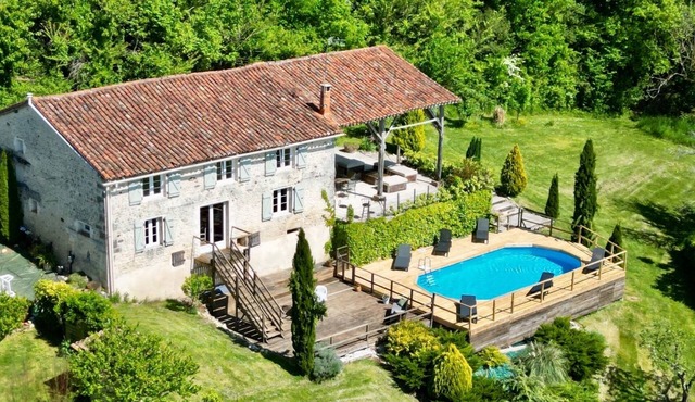 Beautifully converted barn In peaceful and stunning location with private pool.