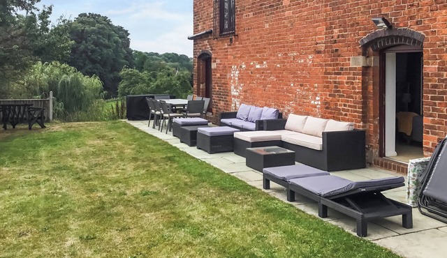 Beautifully converted barn in Cheshire countryside.