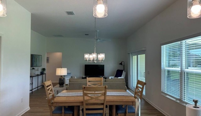 Beautifully Decorated Lake Denham 3 bed 2 bath house in The Villages