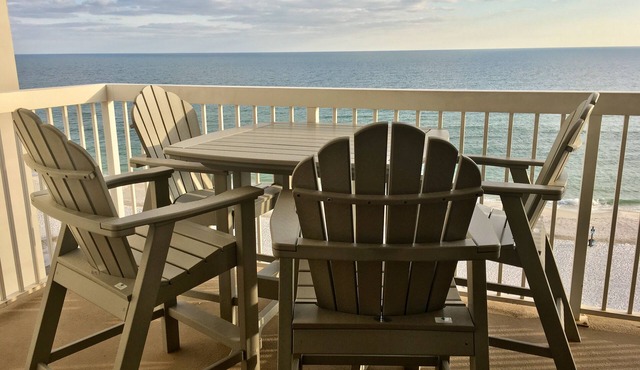 Beautifully decorated beachfront condo!