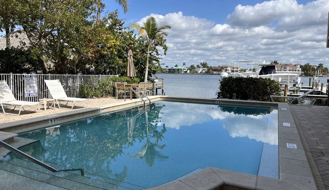 Beautifully decorated villa steps away from Vanderbilt Beach on the Bay.