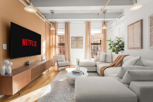 Beautifully designed 3 BDR in Dumbo NYC