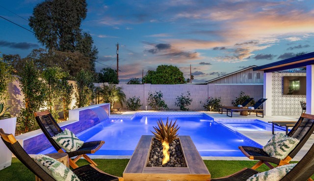 Beautifully Designed Home w/Pool for Families and Groups