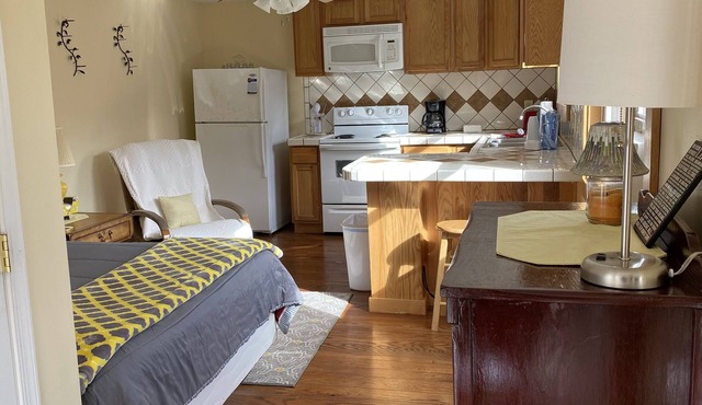 Beautifully Finished Apartment in a Peaceful Private Setting