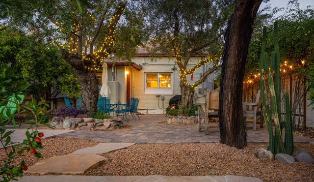 Beautifully furnished historic home with heated pool close to Downtown Tucson.