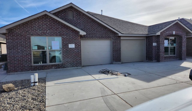 Beautifully furnished Town home