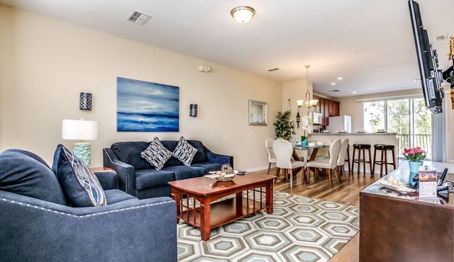 Beautifully Furnished, Tri-level Townhome in Vista Cay Resort!