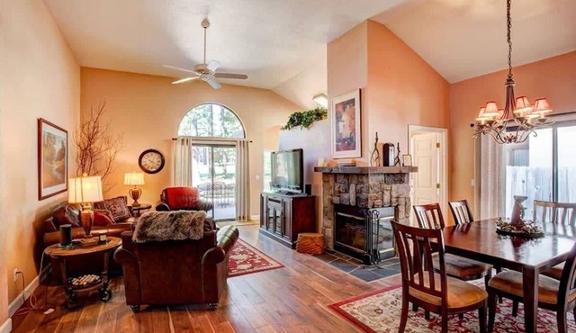 Beautifully Furnished get away - 129 Cottonwood Dr