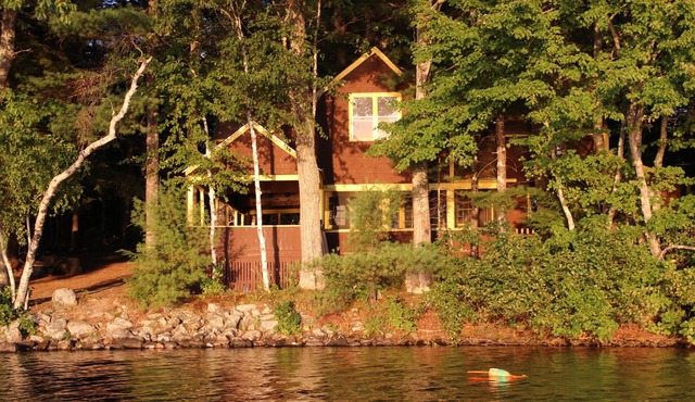 Beautifully maintained, 1905 original lakefront summer home – super pet friendly