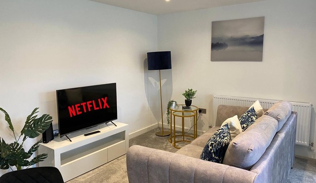 Beautifully Modern 2 Bedroom Townhouse