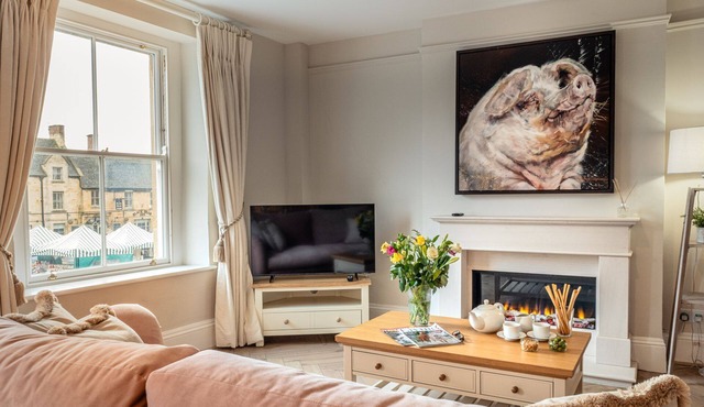 Beautifully presented dog friendly - Piggy in the Middle