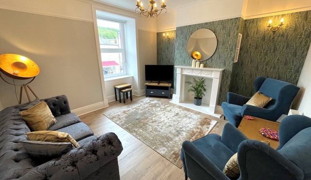 Beautifully Presented 3BR Luxury Apartment - Pass the Keys