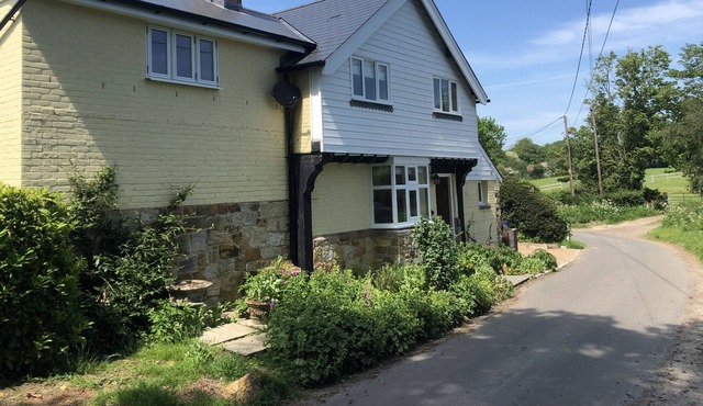 Beautifully recently renovated country cottage