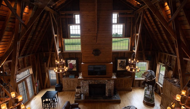 Beautifully Refurbished Barn Is Perfect For Large Groups And Families