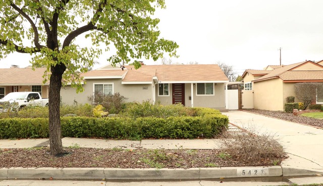 Beautifully Remodeled 4BR Home-Outdoor Dining BBQ