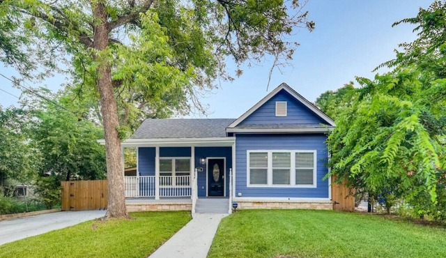 Beautifully Remodeled 4 BDRM/Mins to Pearl, River Walk, DT/Walk to Bars!