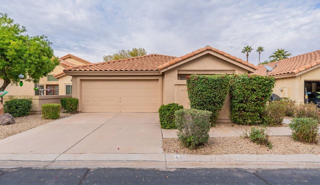 Beautifully Remodeled 2 Bedroom Private Home in Tempe; 15 min to ASU