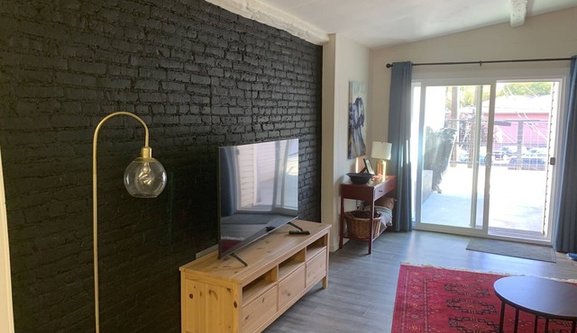 Beautifully remodeled 2 bedroom apartment in Colfax, WA