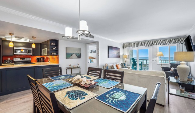 Beautifully remodeled Beachfront Condo, spectacular views (320)