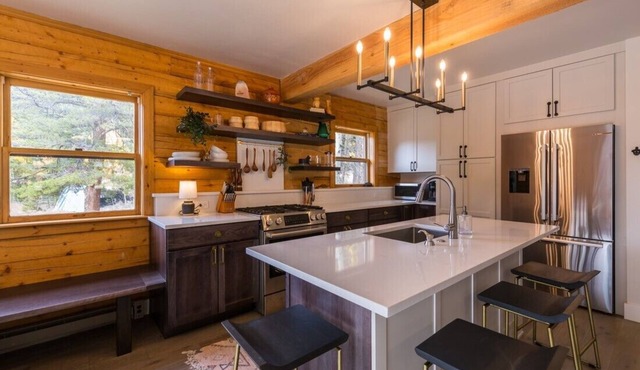 Beautifully Remodeled Cabin tucked away in the wonderful Spring Creek Area!