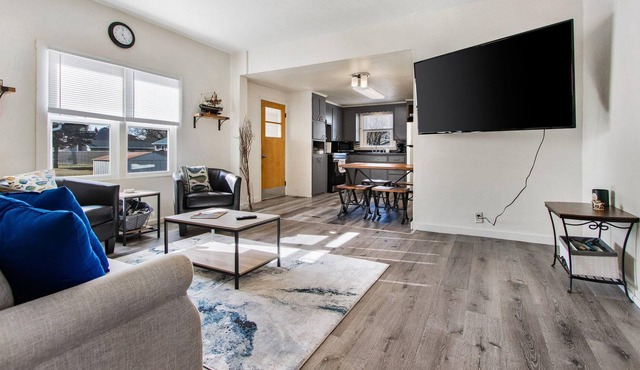 Beautifully remodeled, Oconto Hideaway that is the perfect location for your next stay in Oconto