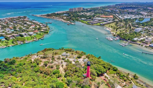 Beautifully remodeled pool home close to beaches, restaurants, and activities.