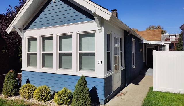 Beautifully remodeled single story cottage close to downtown Cincinnati!