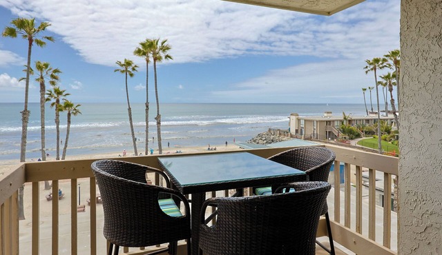 Beautifully remodeled two bedroom with panoramic ocean views!