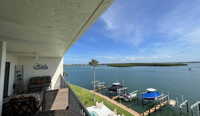 Beautifully renovated waterfront owner's unit, BOAT LIFT AVAILABLE for add fee