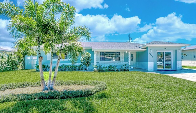 Beautifully Renovated 3-Bedroom Home w/Heated Pool in Prime St. Pete Location