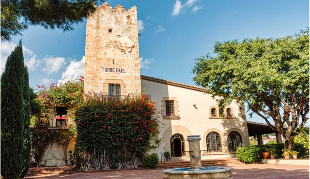 Beautifully renovated historic tower for a luxurious stay