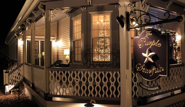 Beautifully Renovated 3BR 1889 Cape May Victorian .8 Mile to Beach