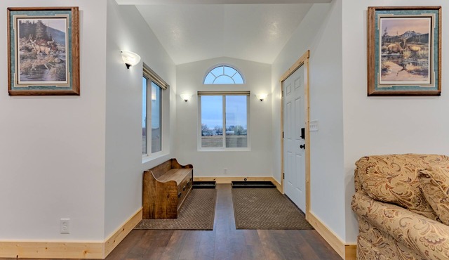 Beautifully renovated cabin gives the woodsy feel with city convenience.