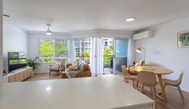Beautifully Renovated Maroochydore Beach Apartment