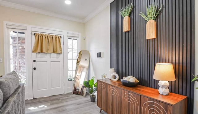 Beautifully Renovated Historic 4 BR Home|Sleeps 16