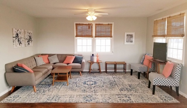 Beautifully renovated and updated beach block house - close to town!