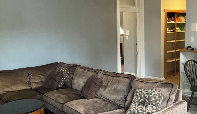 Beautifully Renovated & Fully Furnished 3 Bed Cincinnati Rental Near OTR & UC