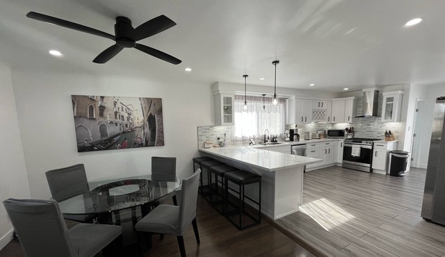 Beautifully Renovated Modern/Chic Home in Montebello